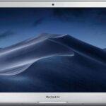 Apple Macbook Air 2017 with 1.8GHz Intel Core i5 13-inch, 8GB RAM, 128GB SSD - USADO